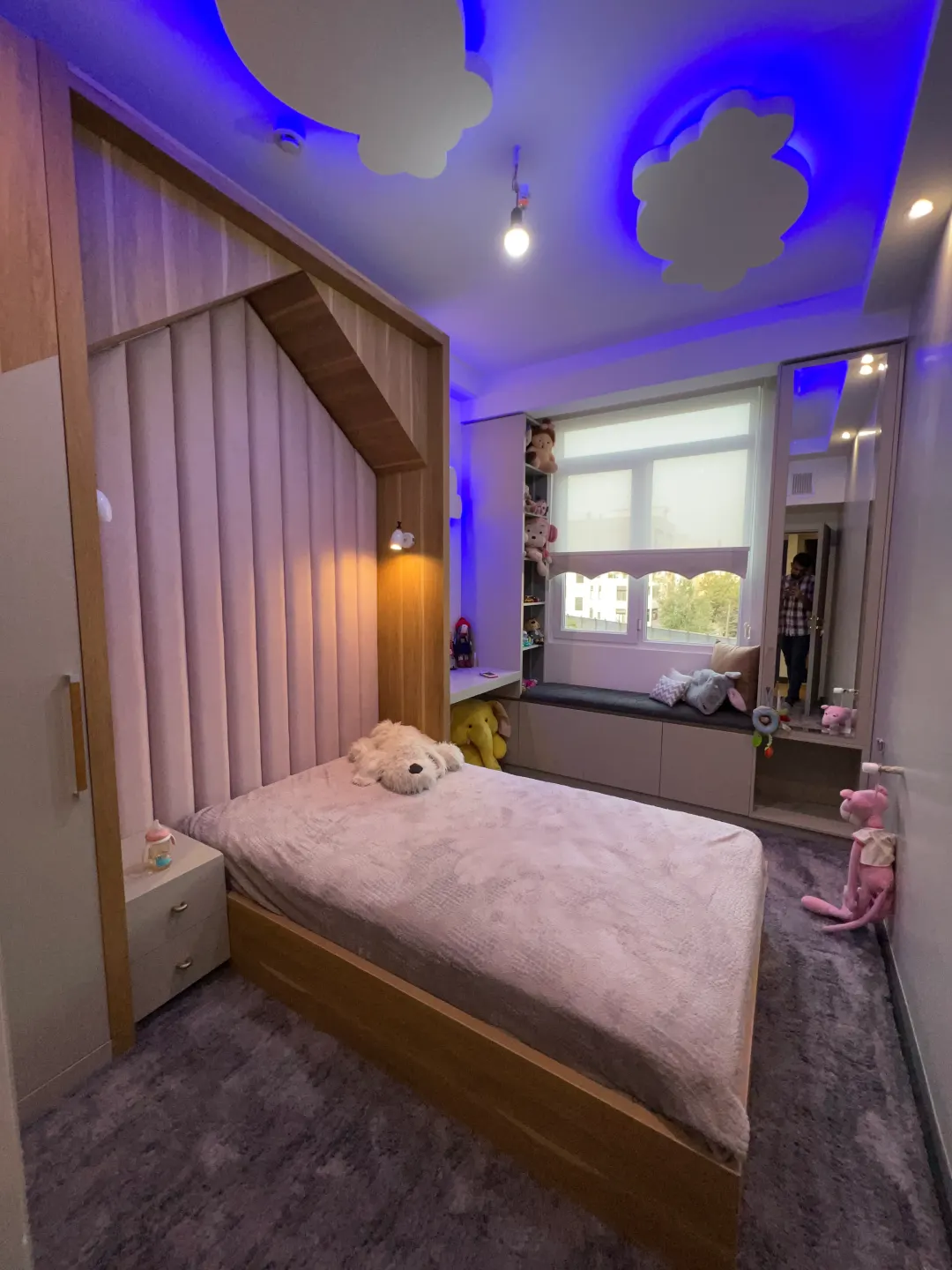 اتاق کودک خونه بازسازی شده همراه با تخت کودک