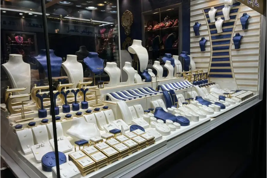 طراحی ویترین طلافروشی